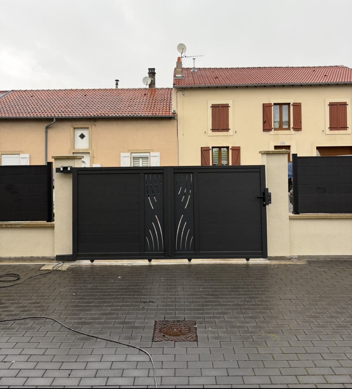 Façade & portail rénovés